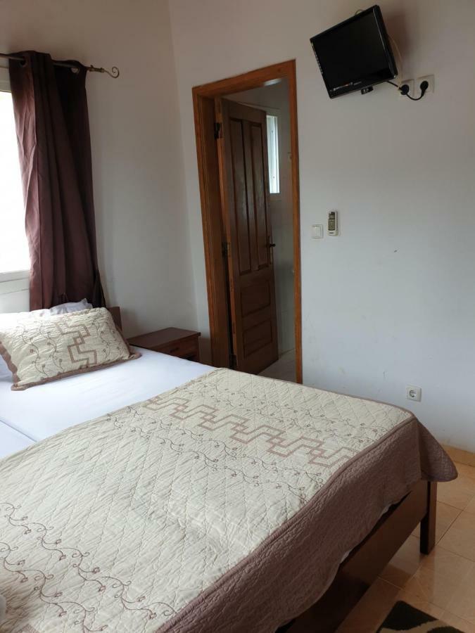 Residencial Mira Rio Otel Santo António Dış mekan fotoğraf